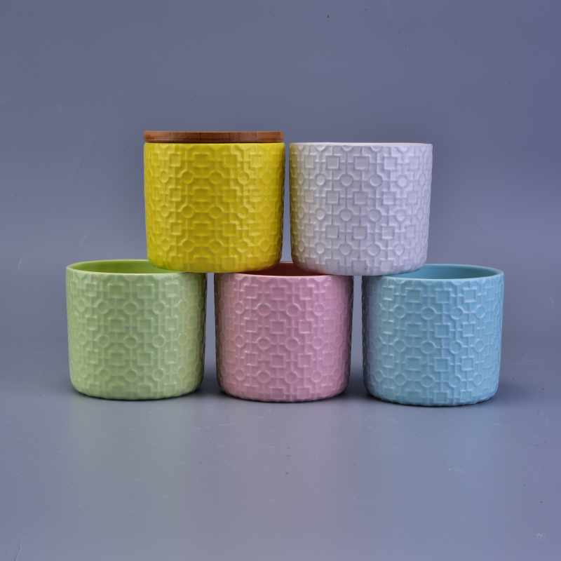 Flower Pattern Debossed Colorful Ceramic Candle Holder With Wooden Lid Flower Pattern Debossed Colorful Ceramic Candle Holder With Wooden Lid
