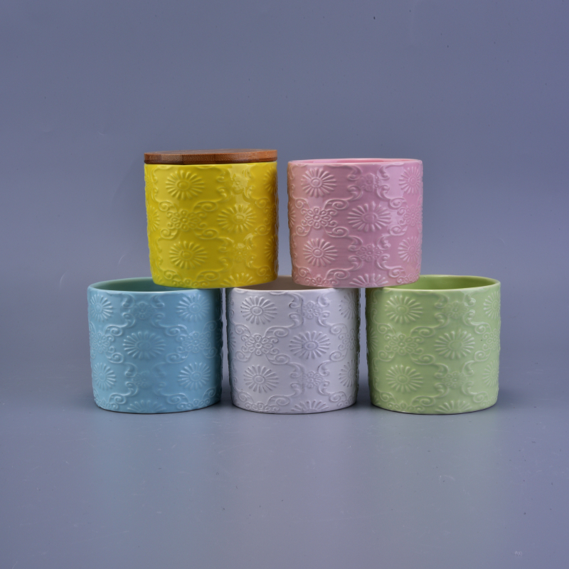 Flower Pattern Debossed Colorful Ceramic Candle Holder With Wooden Lid Flower Pattern Debossed Colorful Ceramic Candle Holder With Wooden Lid