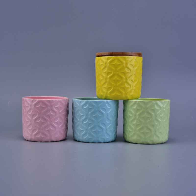 Flower Pattern Debossed Colorful Ceramic Candle Holder With Wooden Lid Flower Pattern Debossed Colorful Ceramic Candle Holder With Wooden Lid