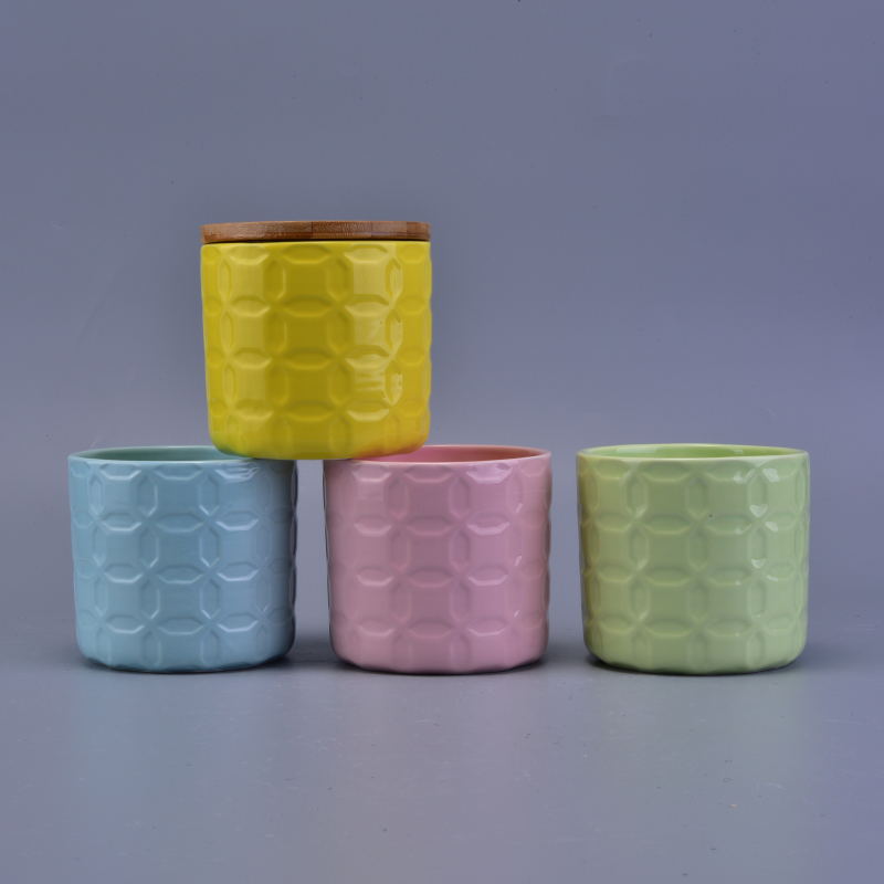 Flower Pattern Debossed Colorful Ceramic Candle Holder With Wooden Lid Flower Pattern Debossed Colorful Ceramic Candle Holder With Wooden Lid