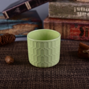 Flower Pattern Debossed Makukulay na Ceramic Candle Holder Na May Wooden Lid