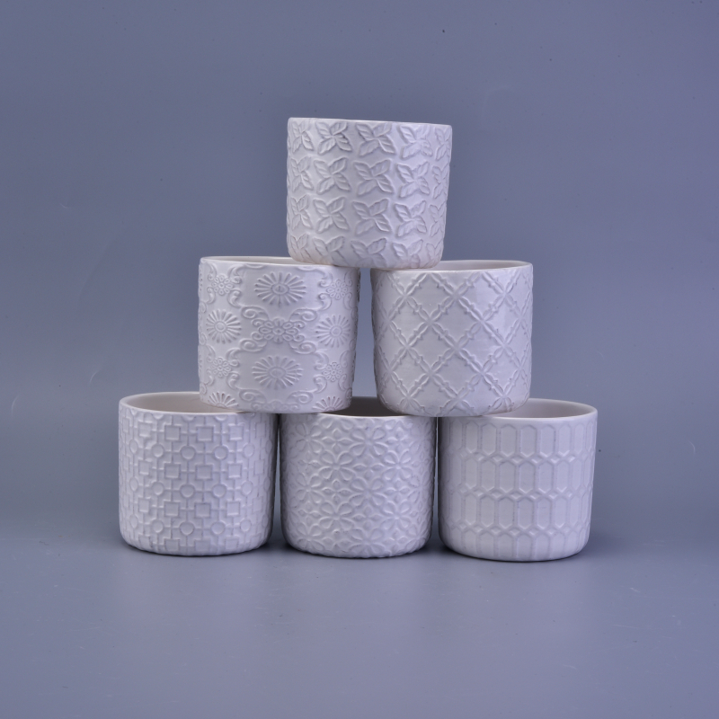 Beautiful hand made glazing white series of the ceramica cnadle holder