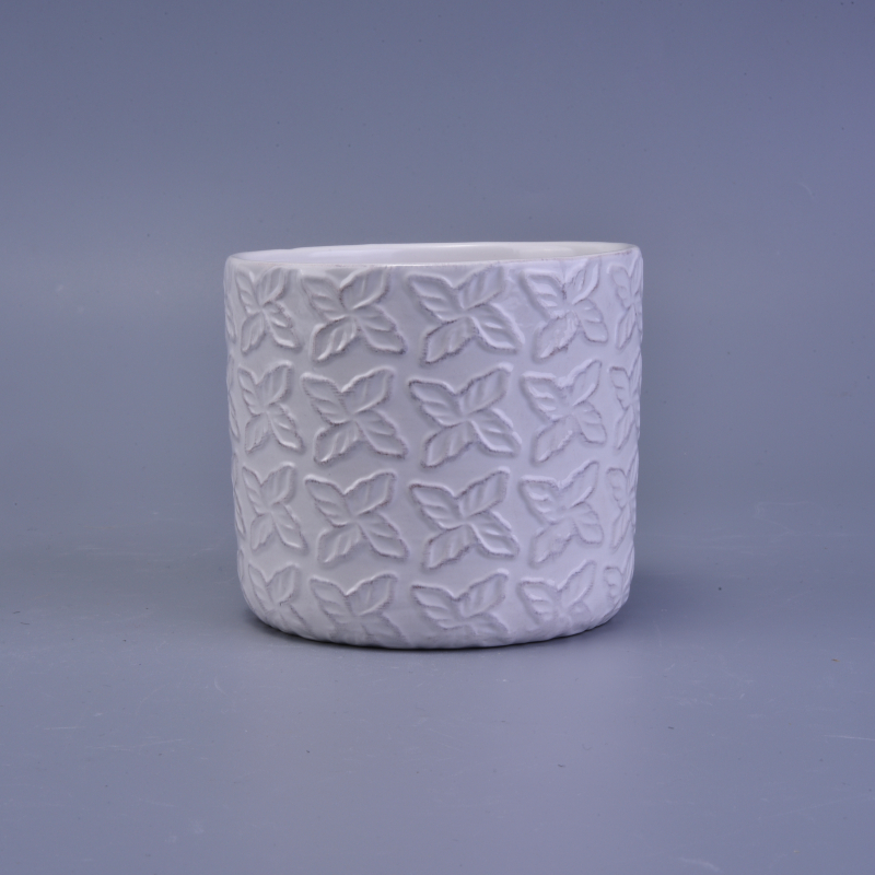 Beautiful hand made glazing white series of the ceramica cnadle holder