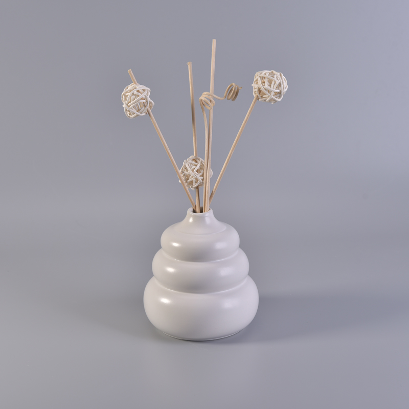 White unique handmade ceramic diffuse bottles wholeasle