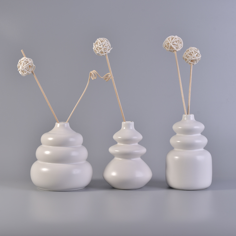 White unique handmade ceramic diffuse bottles wholeasle
