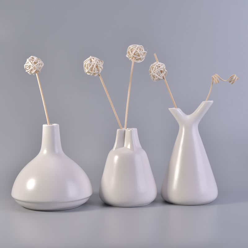 Ceramic oil diffuser bottles