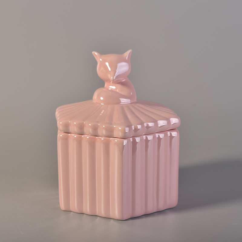 Custom beautiful decorative ceramic candle jar with lids Custom beautiful decorative ceramic candle jar with lids