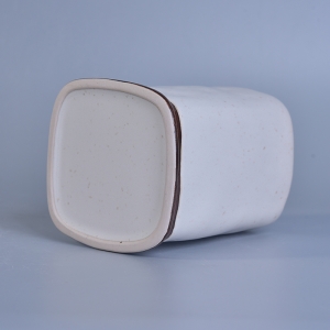 Puting ceramic scented candle vessel