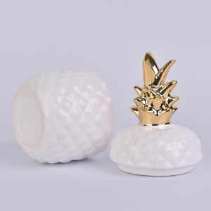 goldene Oberseite Keramik Ananas geformt Glas weiß glasiert