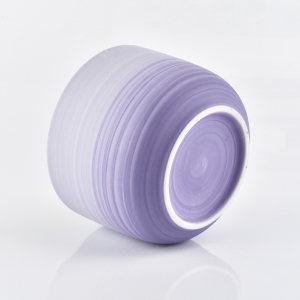 mamahaling ceramic gradient na kulay ng may-ari ng kandila