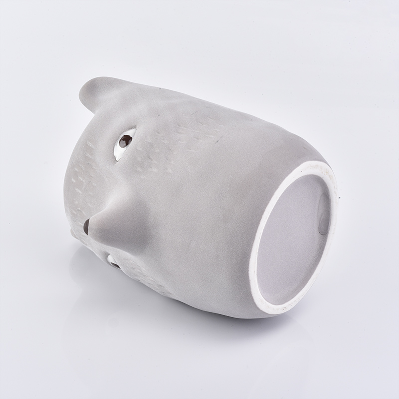 High quality creativity ceramic candle holder white bear shape clay container home decoration 