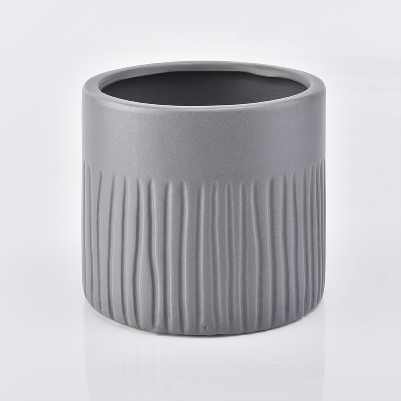 Matte grey ceramic candle jar with tree pattern 500ml
Matte grey ceramic candle jar with tree pattern 500ml