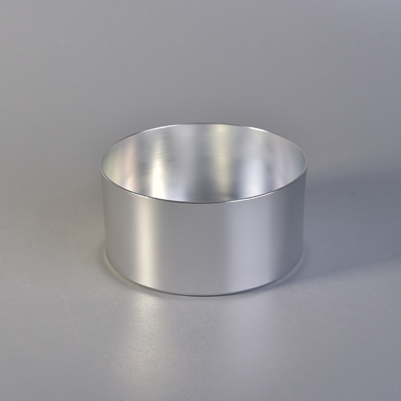 Silver Aluminum Metal Candle Holders Silver Aluminum Metal Candle Holders