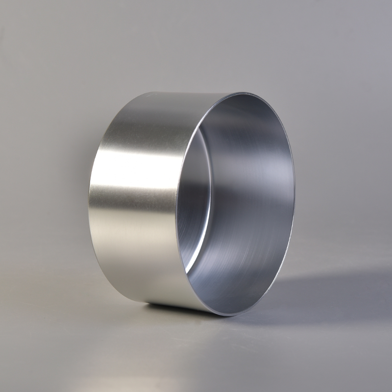 Silver Aluminum Metal Candle Holders Silver Aluminum Metal Candle Holders