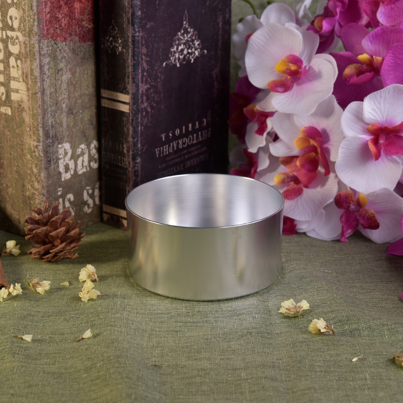 Silver Aluminum Metal Candle Holders Silver Aluminum Metal Candle Holders