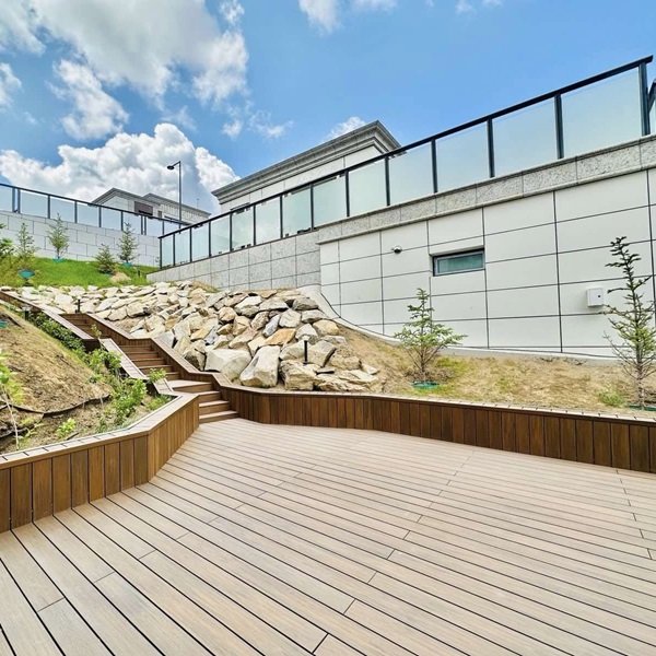 Villa House Rooftop Stainless Steel Glass Balustrade Column, Stainless Steel Glass Panels Railing