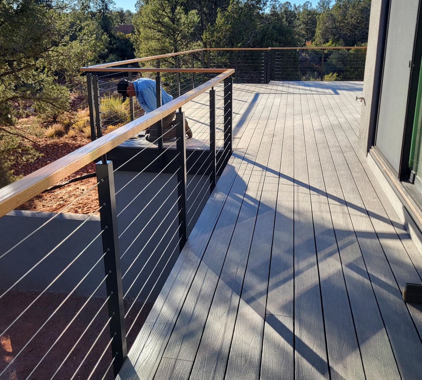 China Stainless Steel Cable Wire Railing With Black Post Side Mounted Balcony DIY Cable Railing Wholesaler