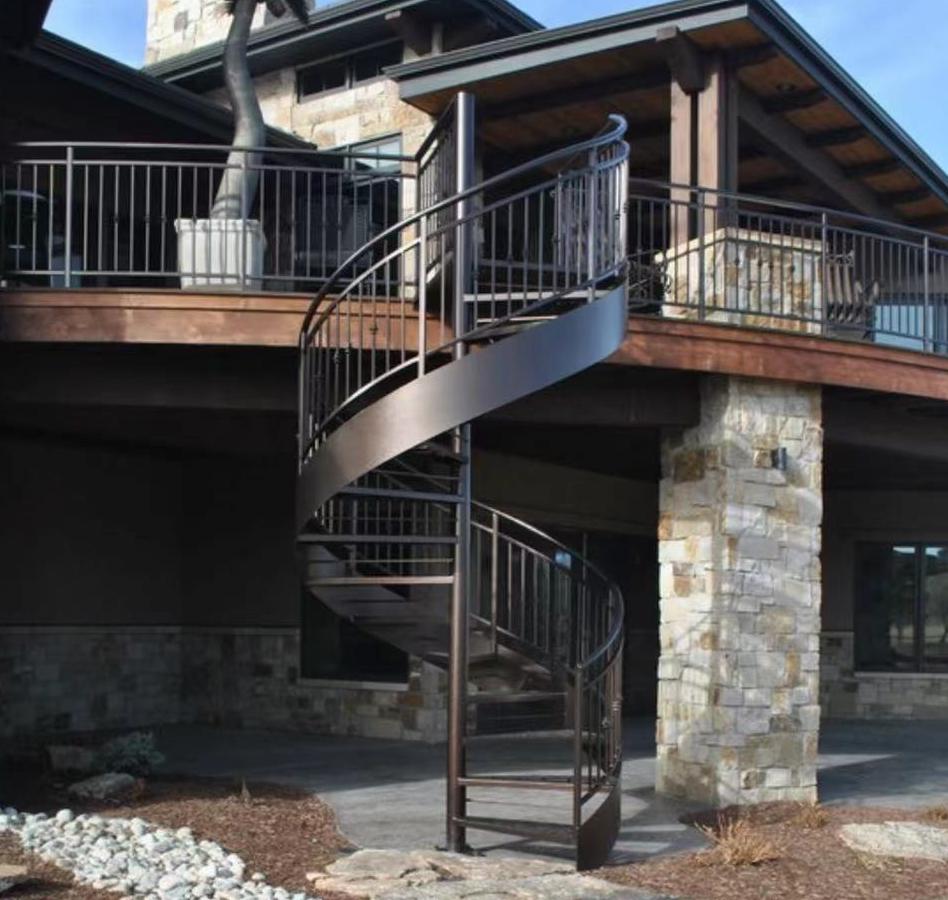 Βαριά καθήκοντα εσωτερικές εξωτερικές σπειροειδείς σκάλες χαλύβδινη φυλακή εργοστάσιο εργοστάσιο