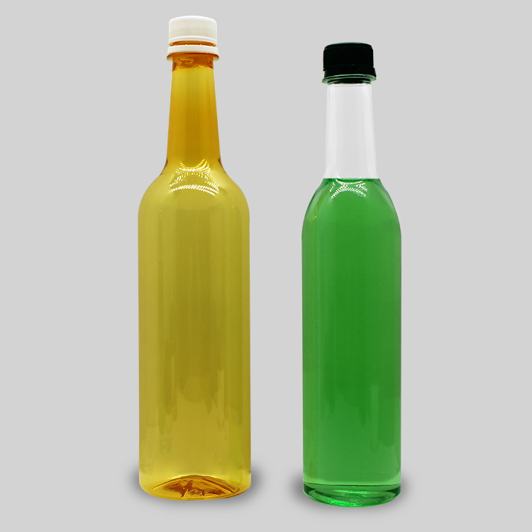 China Custom High Quality 30% 50% 100% PCR PET Long Neck 520ml 750ml Plastic Wine Bottle shape Plastic Bottle manufacturer