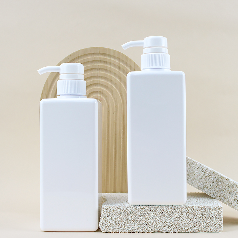 China Gerecycleerde PETG 650 ml lege bodylotion crème verpakking shampoo pompfles vierkante gezichtswasfles fabrikant Gerecycleerde PETG 650 ml lege bodylotion crème verpakking shampoo pompfles vierkante gezichtswasfles