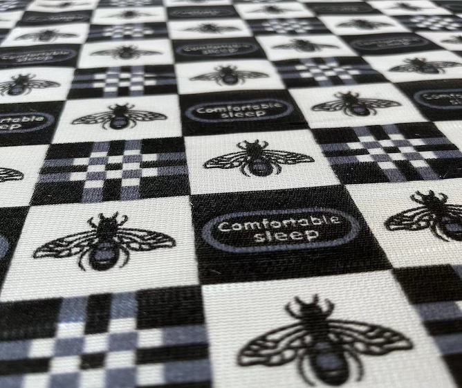 Fournir 100% Polyester Tissu Tricot pour matelas 8109-7