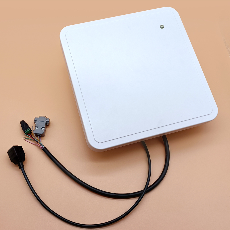 TCP/IP室外8-12米UHF长距离WG26/34接口集成Prime读卡器用于智能停车系统