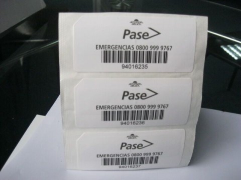 China How To Choose The RFID Windshield Sticker Tag manufacturer