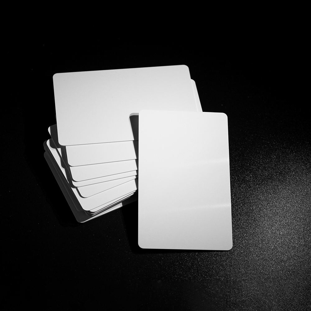 13.56MHz RFID boʻsh yaqinlikdagi PVC Smart IC kartalari 2k bayt Plus X2K chip kartasi