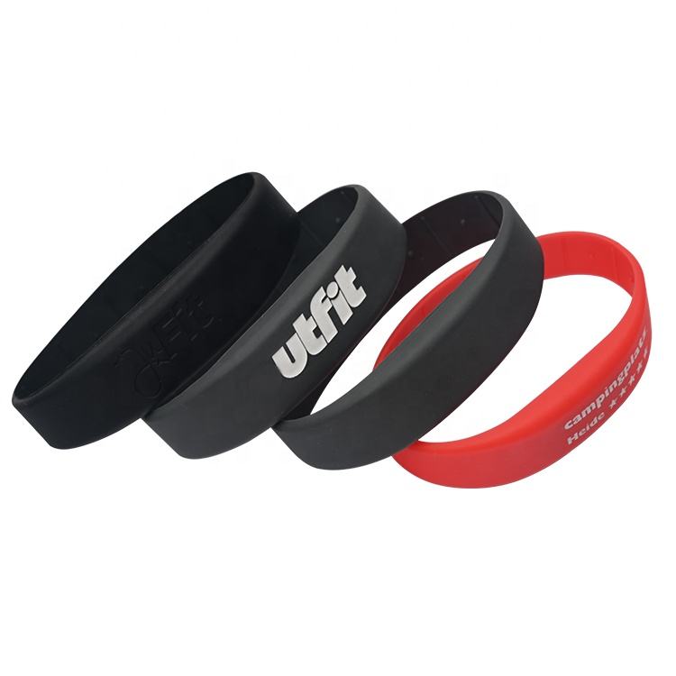 RFID 팔찌 UHF 방수 13.56MHz 조절 가능한 현금없는 지불 NFC 스마트 손목 대역 QR NFC 실리콘 팔찌
