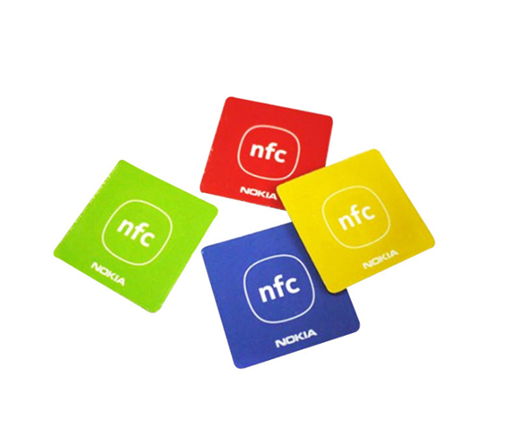 су өткізбейтін пассивті арнайы металлға қарсы NFC чип телефон жапсырмасы rfid NFC жапсырма тегі 25 мм Ntag213 215 216