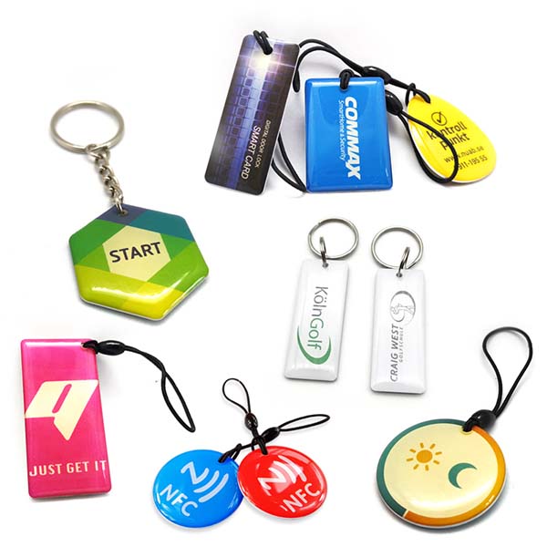 Kayıp ve Bulunan Epoksi 13.56MHz PET NFC Etiketi ile Özelleştirilmiş RFID Epoksi Kartı NFC PET Yaka