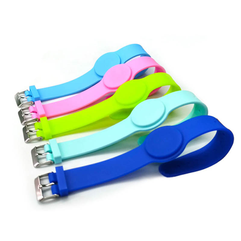 125KHz/13.56MH RFID糖果腕带TK4100/F08硅智能腕带，用于游泳不良访问控制