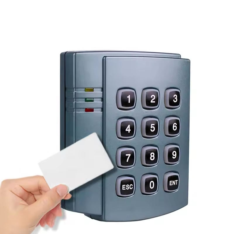 13.56kHz 근접 RFID 카드 리더 와이어 랜드 26 블랙 컬러 IP65 방수 도어 액세스 제어 키패드 리더