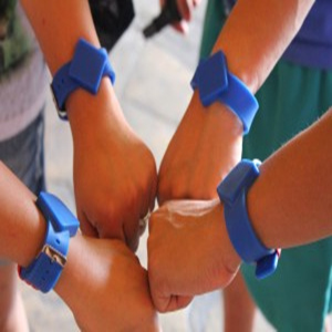 China Your Ultimate Guide to Buying Waterproof RFID Silicone Bracelets manufacturer