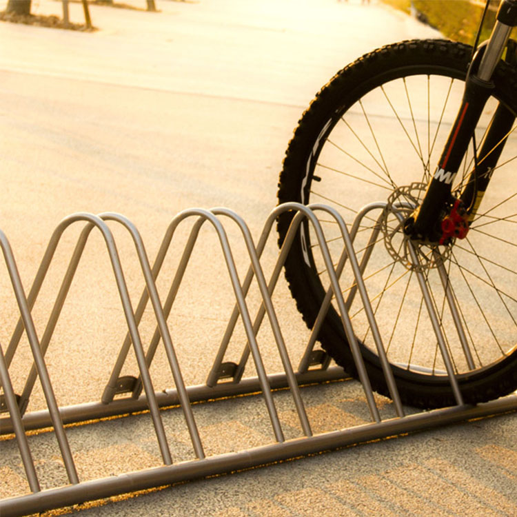 porcelana Portabicicletas con recubrimiento en polvo triangular para 5 bicicletas fabricante Portabicicletas con recubrimiento en polvo triangular para 5 bicicletas
