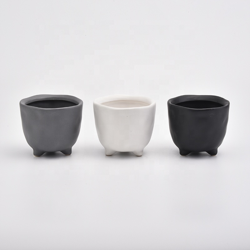 Cool grey ceramic candle jars standing decorative candle vessel