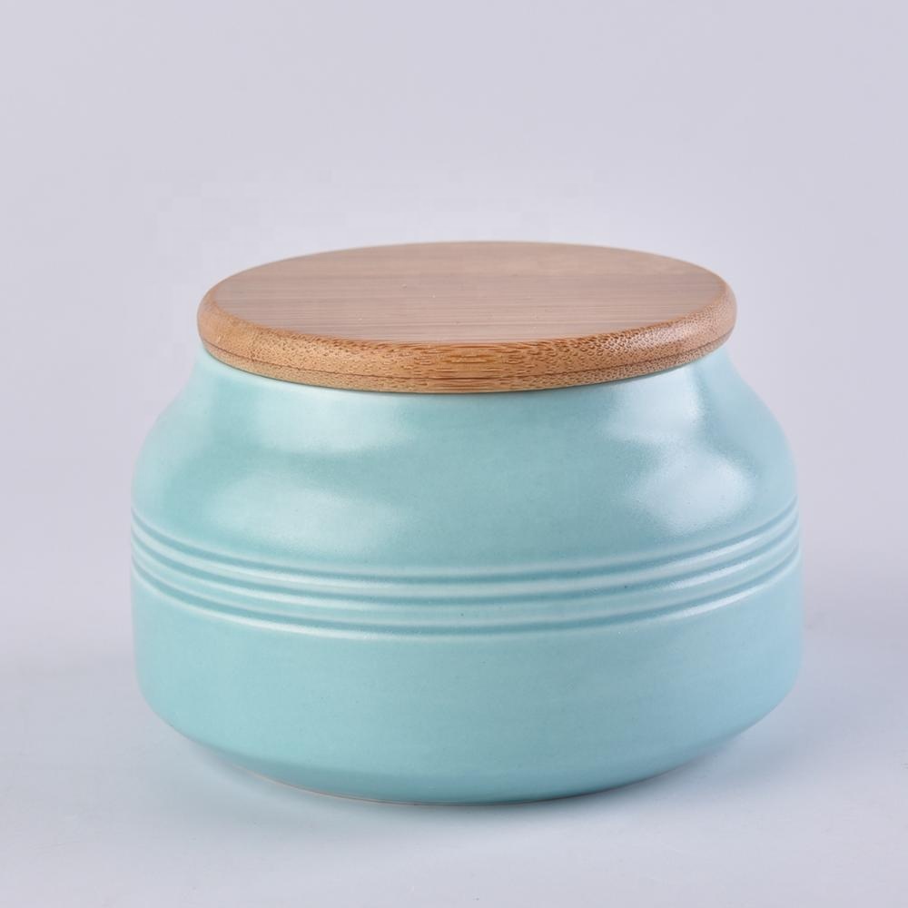 Wholesales decorative blue ceramic candle container with wood lids