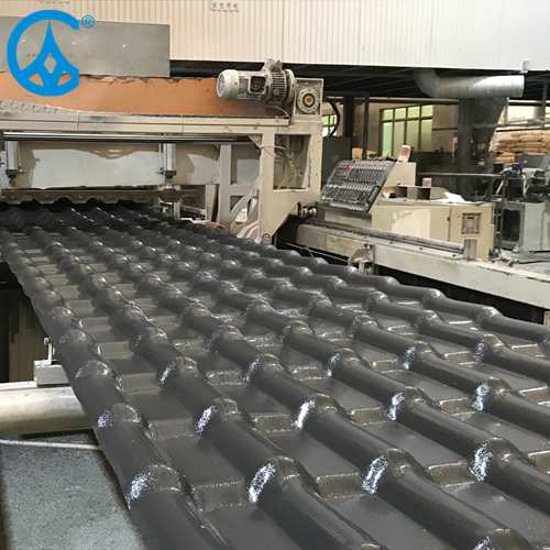 fornecedor de fabricantes de fábrica de telhas de telhado de PVC corrugado revestido de plástico
