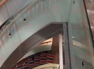 بلوري درج زجاج الدرابزين