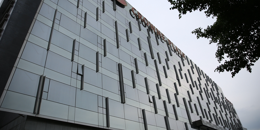 energy-saving effect of building glass curtain walls
