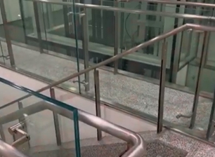 Kính an toàn lan can ga tàu điện ngầm
