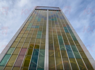 ባለቀለም ፊልም የታሸገ ግድግዳ ብርጭቆ