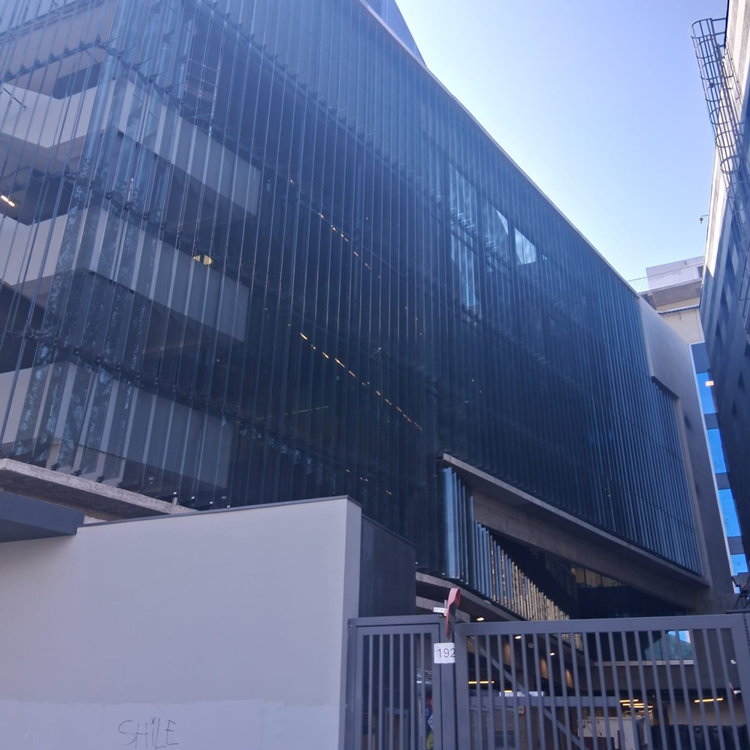  glass ribs facade