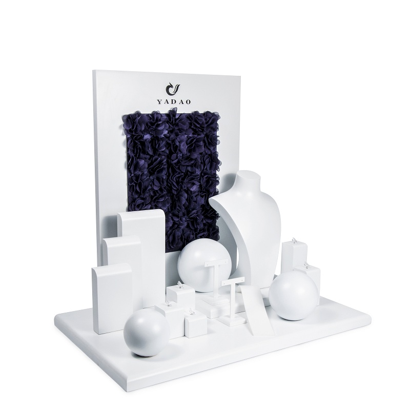 jewelry store window display set lacquer painting wooden jewelry display hold rings earrings pendant necklace props