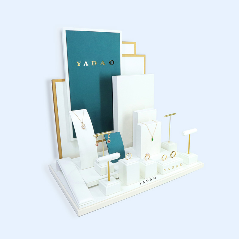 velkoobchod šperky displej sada pu kůže displej rekvizity displej šperky prsteny náušnice přívěsek displej držák