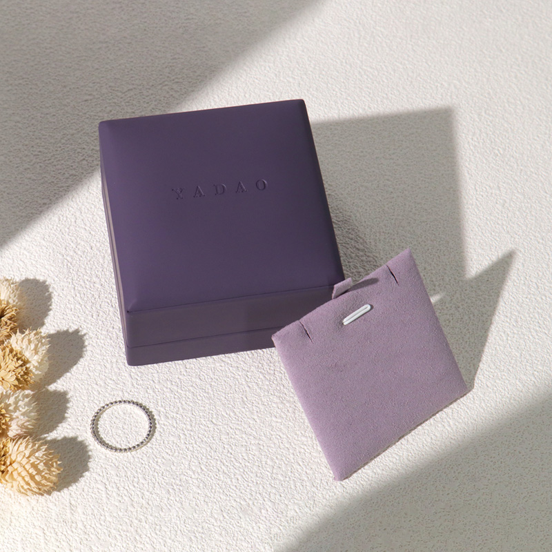customize purple color pu leather jewelry box plastic jewelry pendant packaging box 