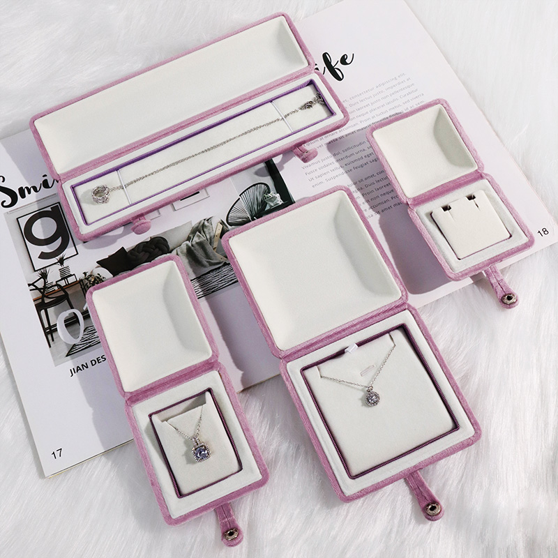 popular velvet jewelry packaging box pink velvet snap box plastic jewelry packaging box ring pendant box 