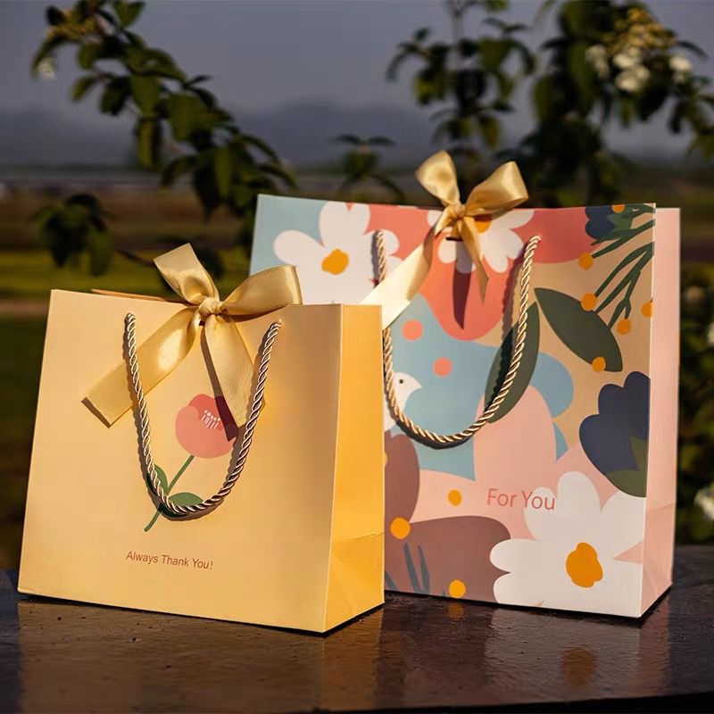 CMYK printing paper bag shopping packaging bag paper gift carrier paper bag jewelry packaging