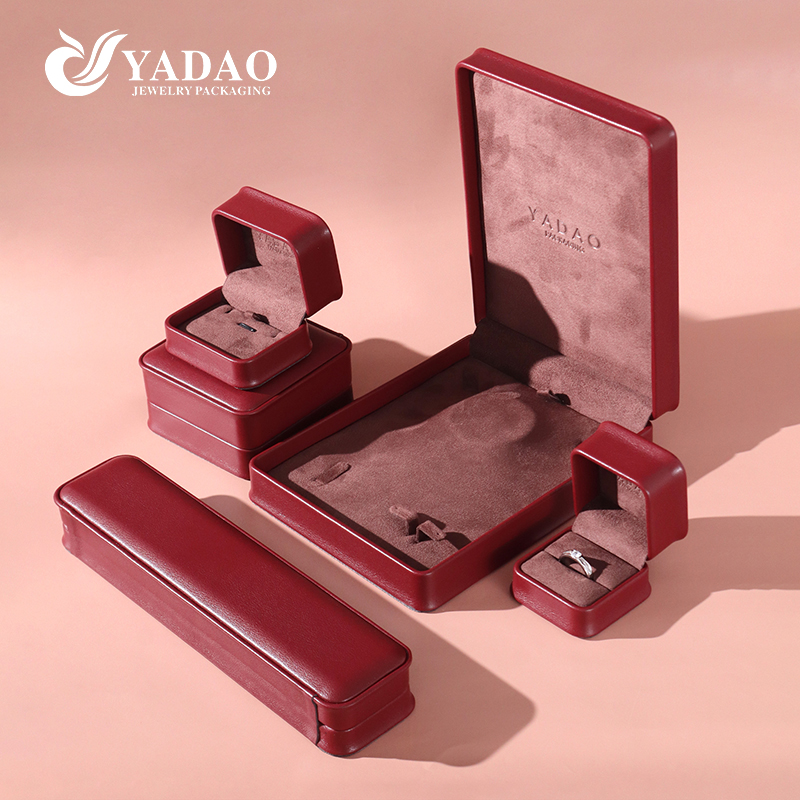 Luxury Brick Red Leatherette Jewelry Box for Ring Pendant Bracelet Earring Storage Packaging