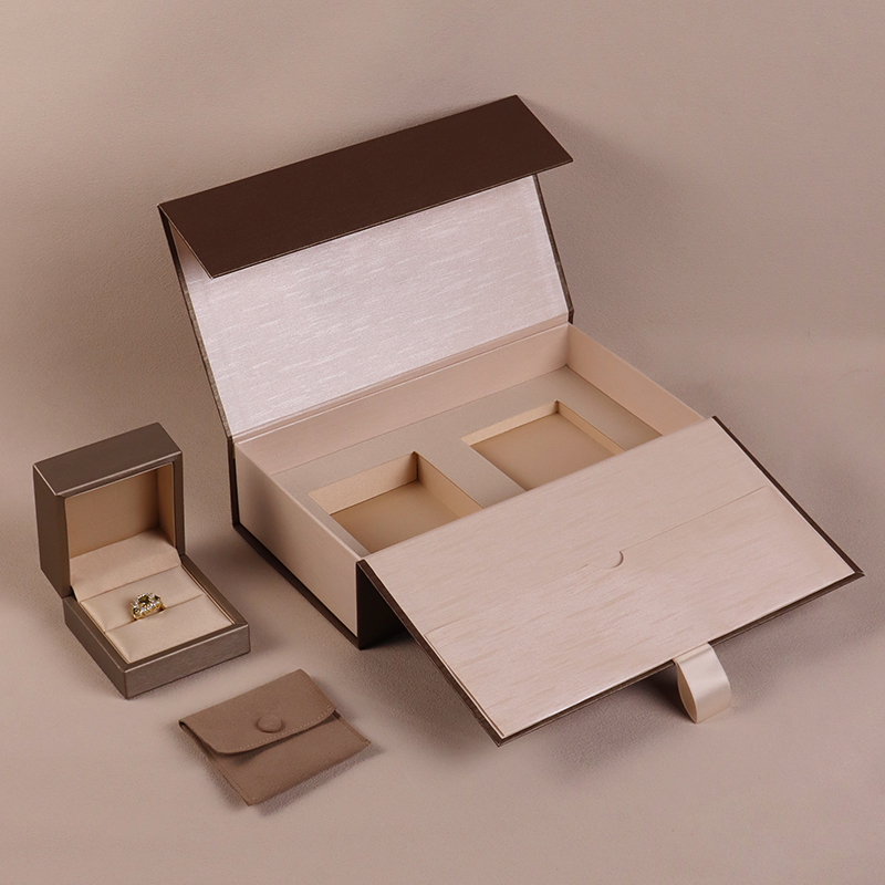 高品質のブルガリシャンパンカラージュエリーギフトボックスリングボックスをカスタマイズします